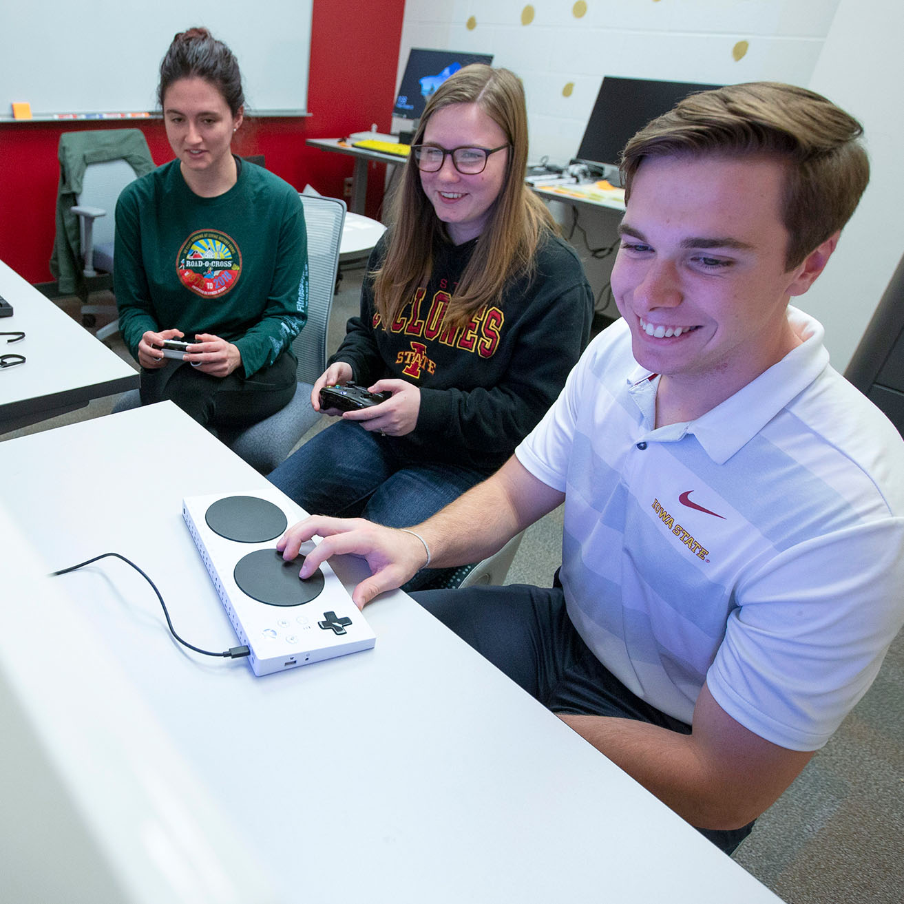 Student employees in the digital accessibility lab